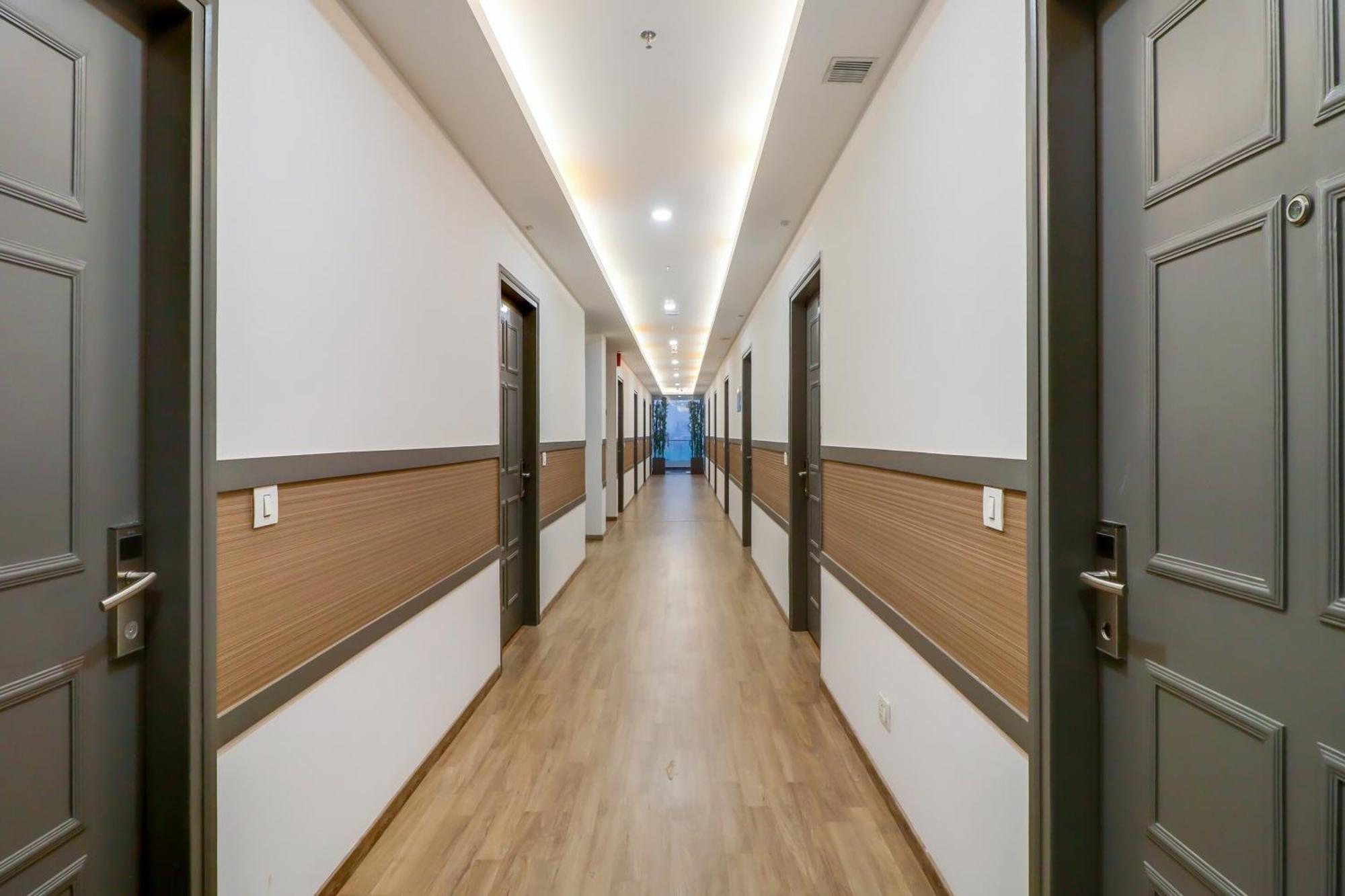 Hotel Super Townhouse Jashn Chinhat Esterno foto